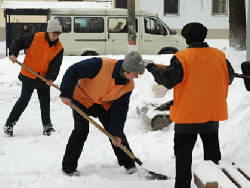 В сфере ЖКХ работают почти 35 000 оренбуржцев
